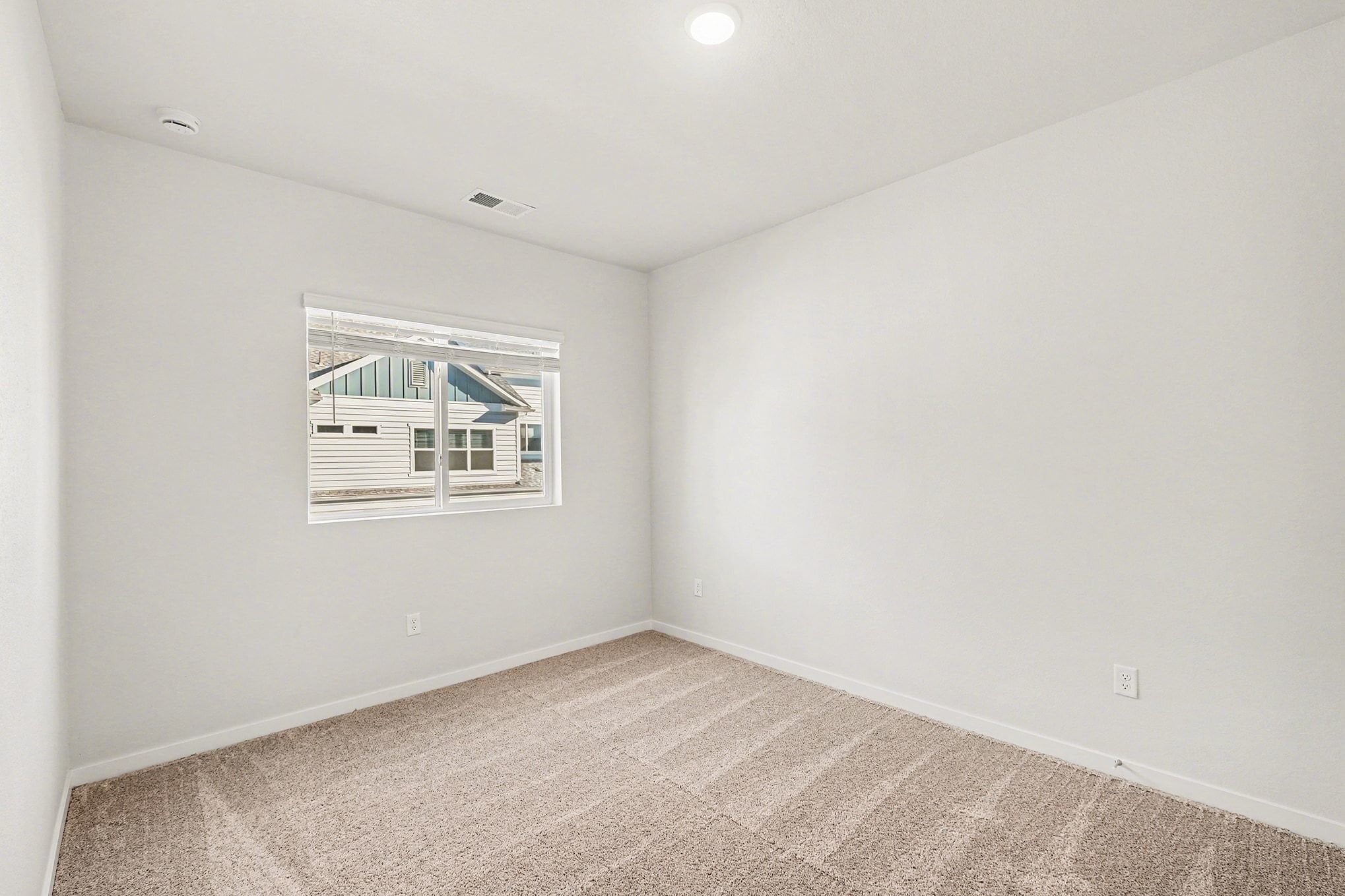 Building Photo - 6328 Deerfoot Dr