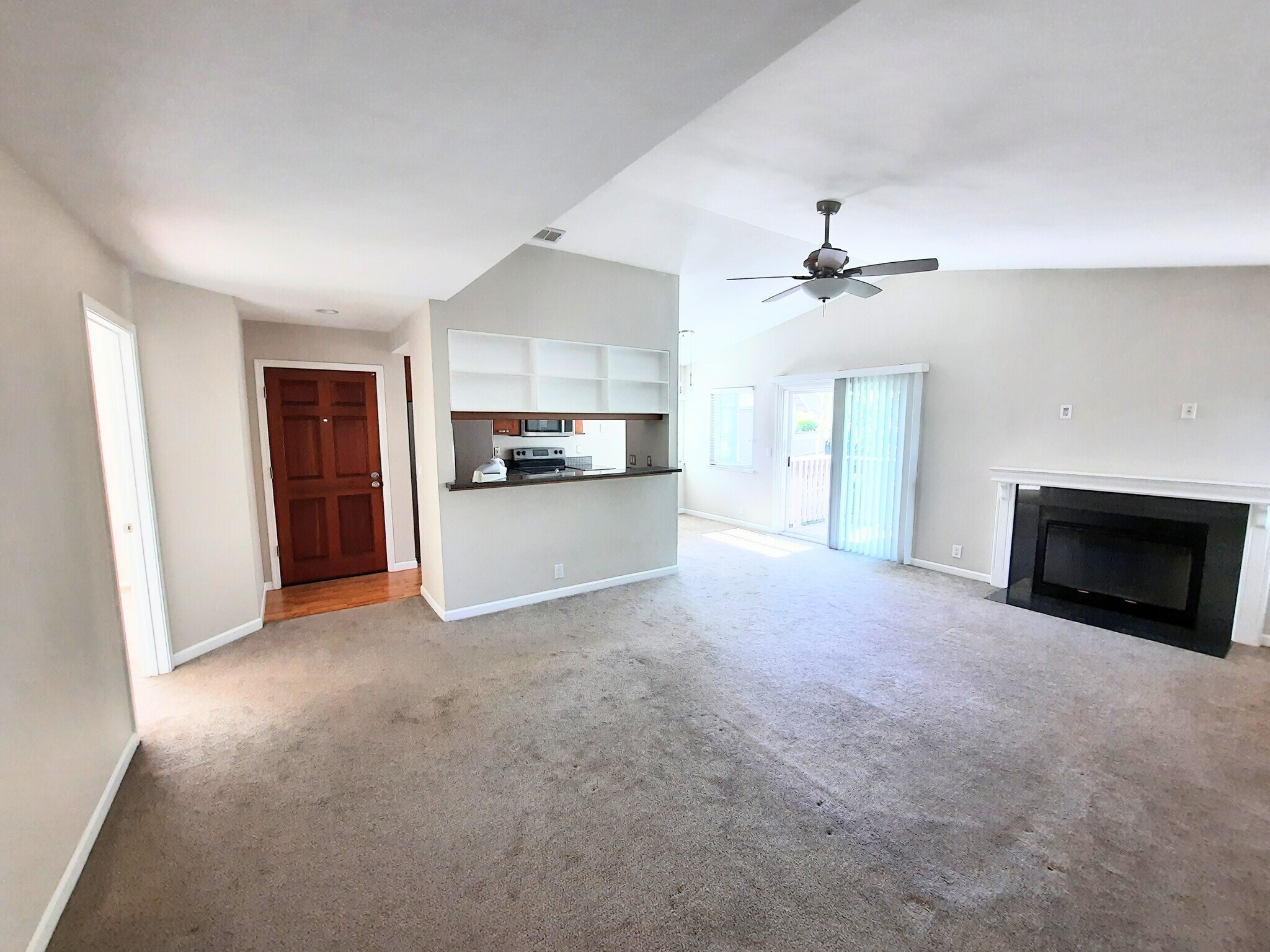 Building Photo - 3833 Crow Canyon Rd