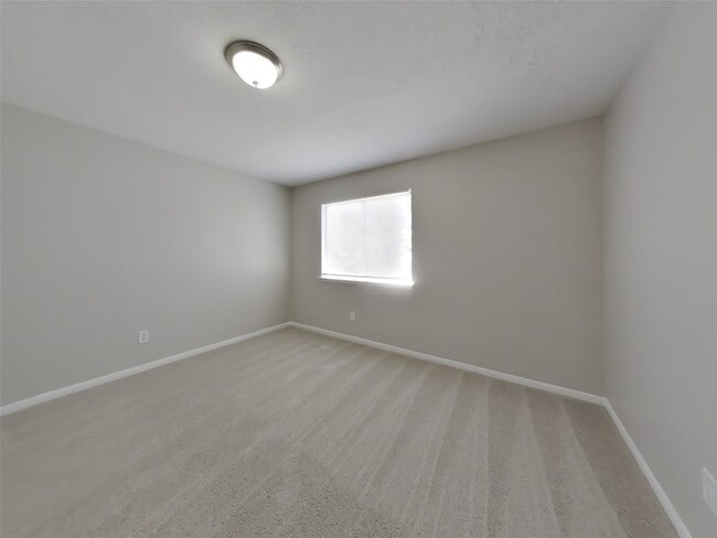 Building Photo - 19907 Big Timber Dr