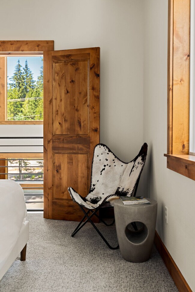 Building Photo - 89192 US-26