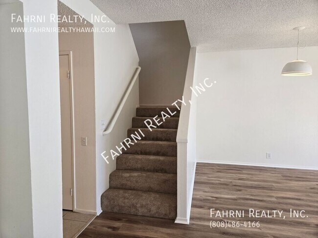 Building Photo - 91-920-920 Laaulu St