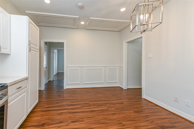 Building Photo - 1032 Walling St