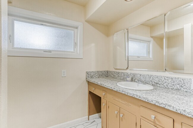 Building Photo - 7010 NE Alberta St