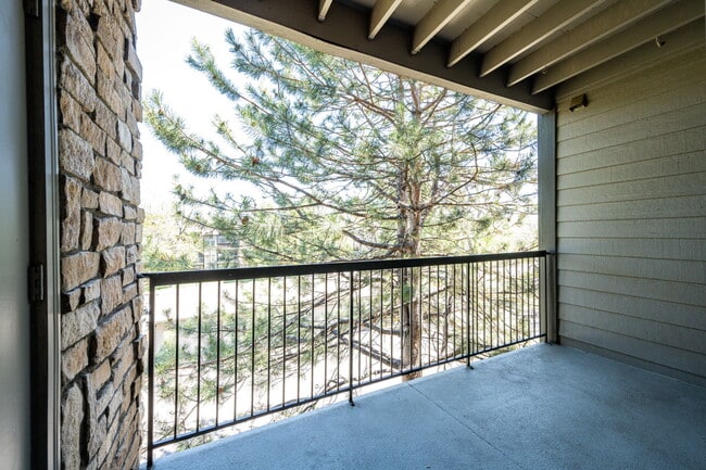 Building Photo - 2575 S Syracuse Way