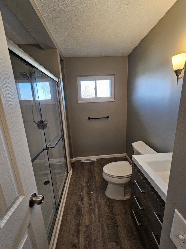 Building Photo - 13876 V St