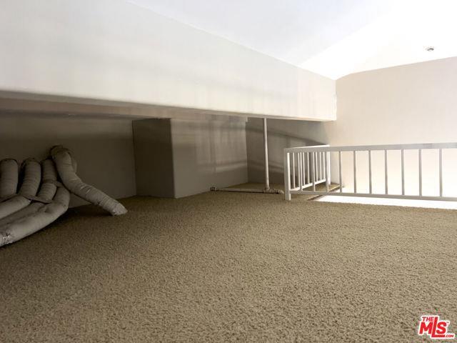 Building Photo - 1041 Glendon Ave