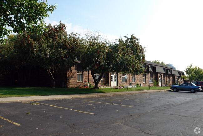 Building Photo - Fountain Square Apartments