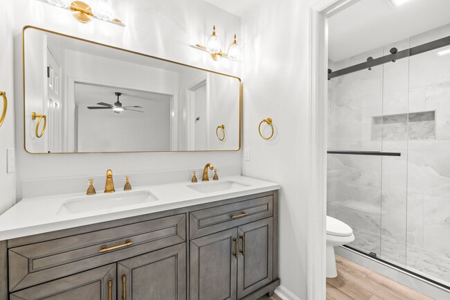 Building Photo - Renovated Home on Large Corner Lot in Coveted Strathy Hall