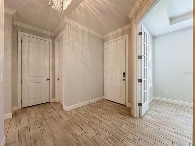 Building Photo - 1057 Umbria Dr