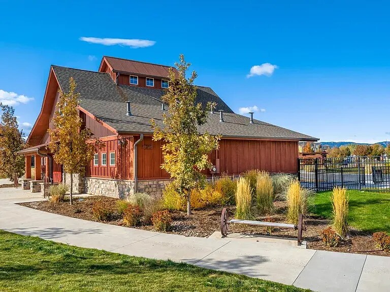 Building Photo - 2065 Scarecrow Rd