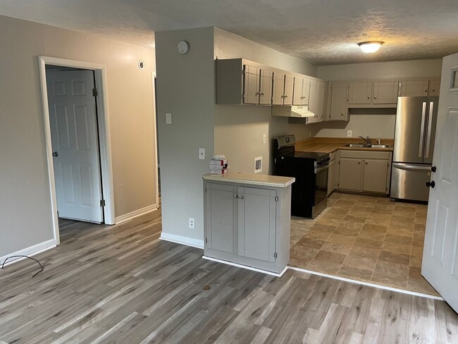 Building Photo - Bordeaux Duplex