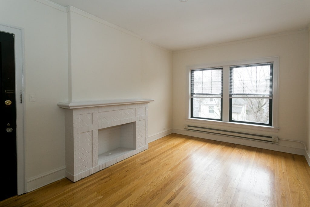 Building Photo - 805 Dempster St