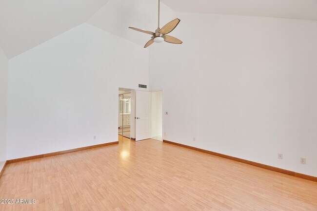 Building Photo - 5336 N 25th St