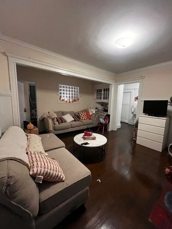 Building Photo - 452 Park Dr