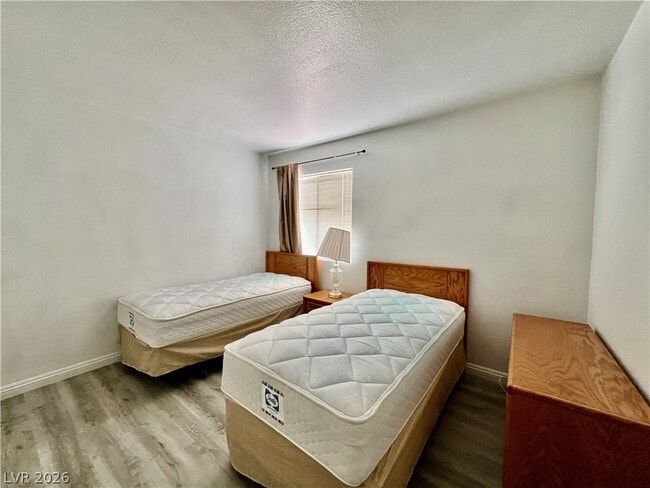 Building Photo - 4380 Sandy River Dr