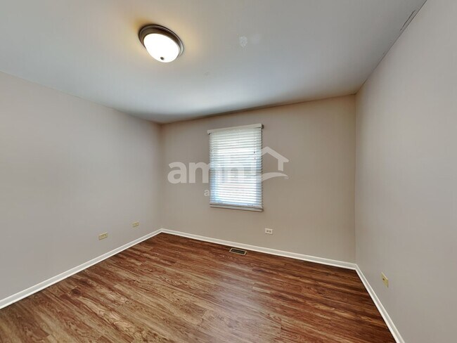 Building Photo - 6605 Goldhaber Ln
