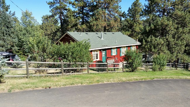 Building Photo - 4742 S Cedar Rd