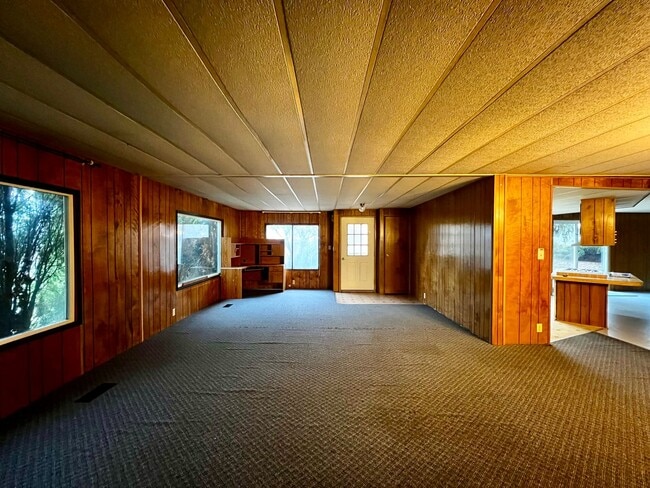 Building Photo - 721 S 83rd Ave