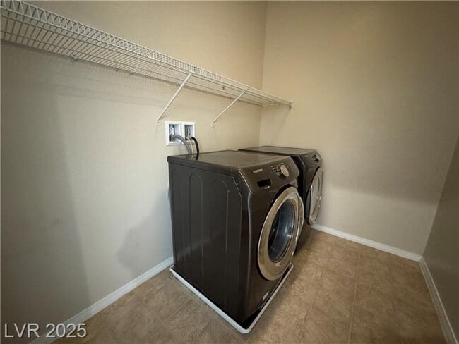 Building Photo - 5145 Fiery Sky Ridge St