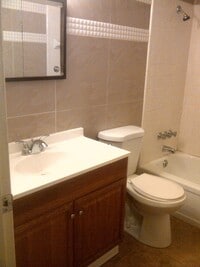 Building Photo - Newly Remodeled 2BD/1BA