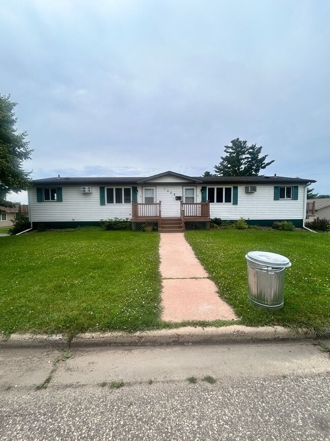 Building Photo - 1258 Harrison St