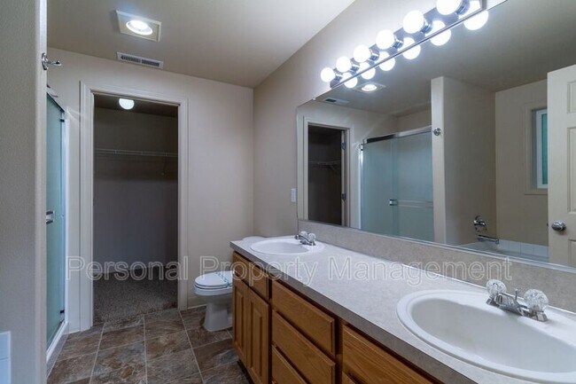 Building Photo - 7905 NE 64th Street