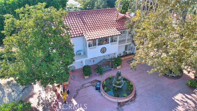 Building Photo - 145 S Vista Grande
