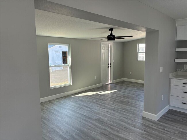 Building Photo - 9024 2nd St N