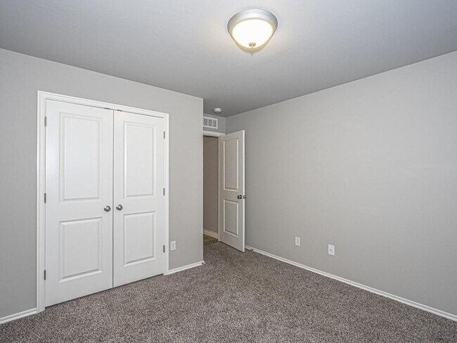 Building Photo - 2328 NW 191st Ct