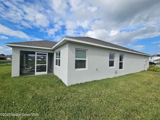 Building Photo - 586 Cooper Ct
