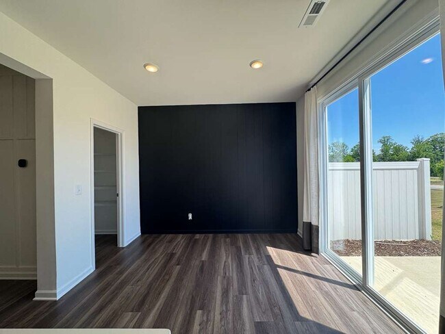 Building Photo - MODEL HOUSE-Experience refined living in the 3 bed, 2.5 bath, 2 car garage brand new, impeccably ...