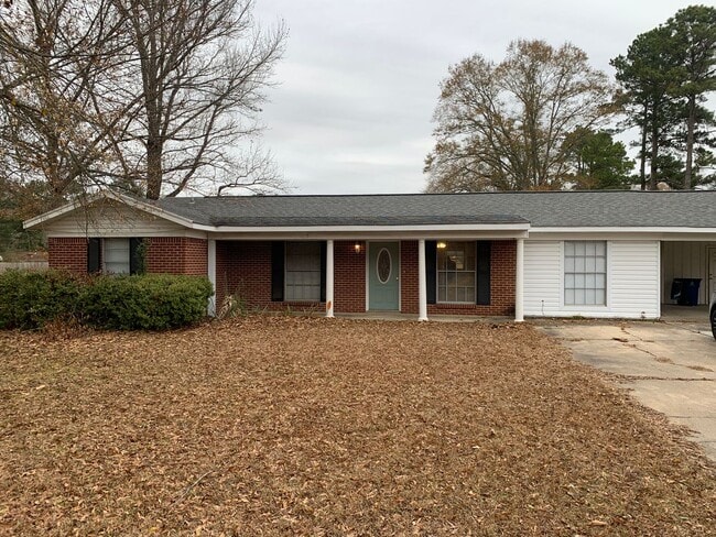 Building Photo - 3016 Burson Dr