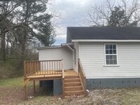 Building Photo - 809 Airport Rd S