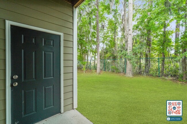 Building Photo - MOVE IN THIS YEAR - FREE MONTH'S RENT IN 1st 90 DAYS!