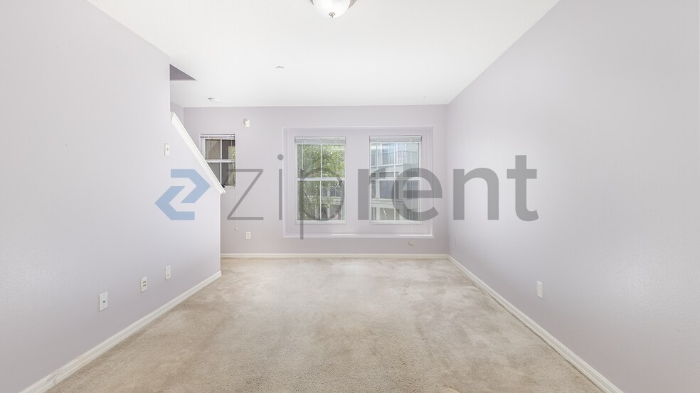 Building Photo - 522 Wheaton Trent Pl