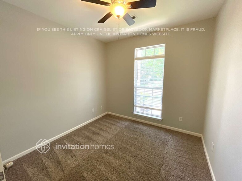 Building Photo - 8311 Springhead Ln