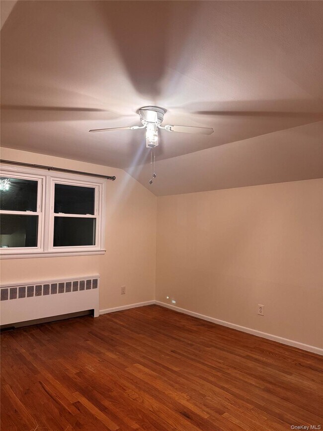 Building Photo - 62 Warwick Rd