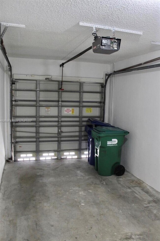 Building Photo - 20824 San Simeon Way