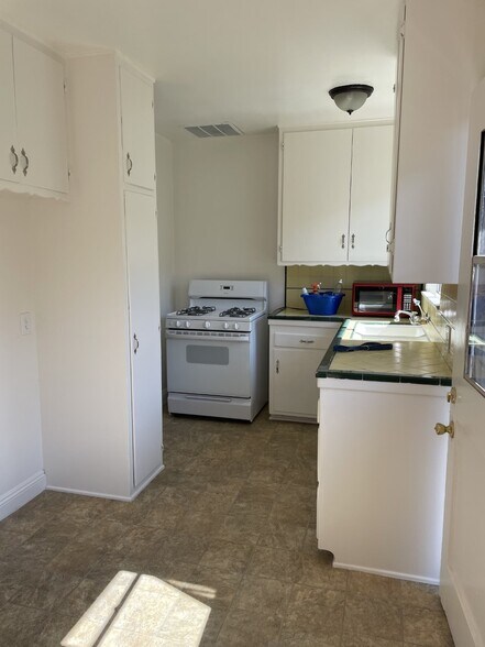 Kitchen (fridge missing but included) - 12233 Vanowen St