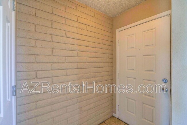 Building Photo - 4354 N 82nd St