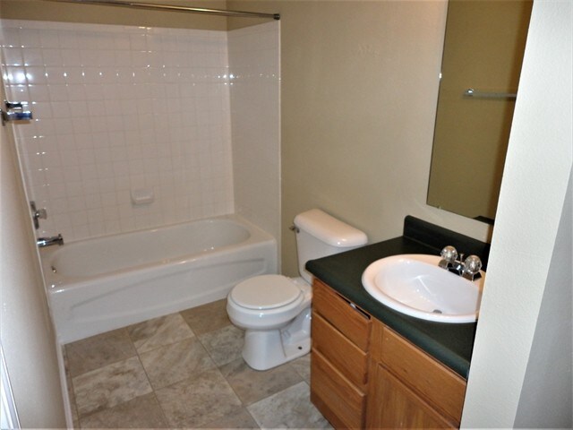 Building Photo - 9211 Wandflower Dr