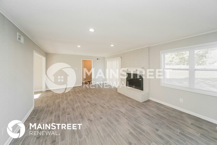 Building Photo - 6192 Cranbury Park Dr