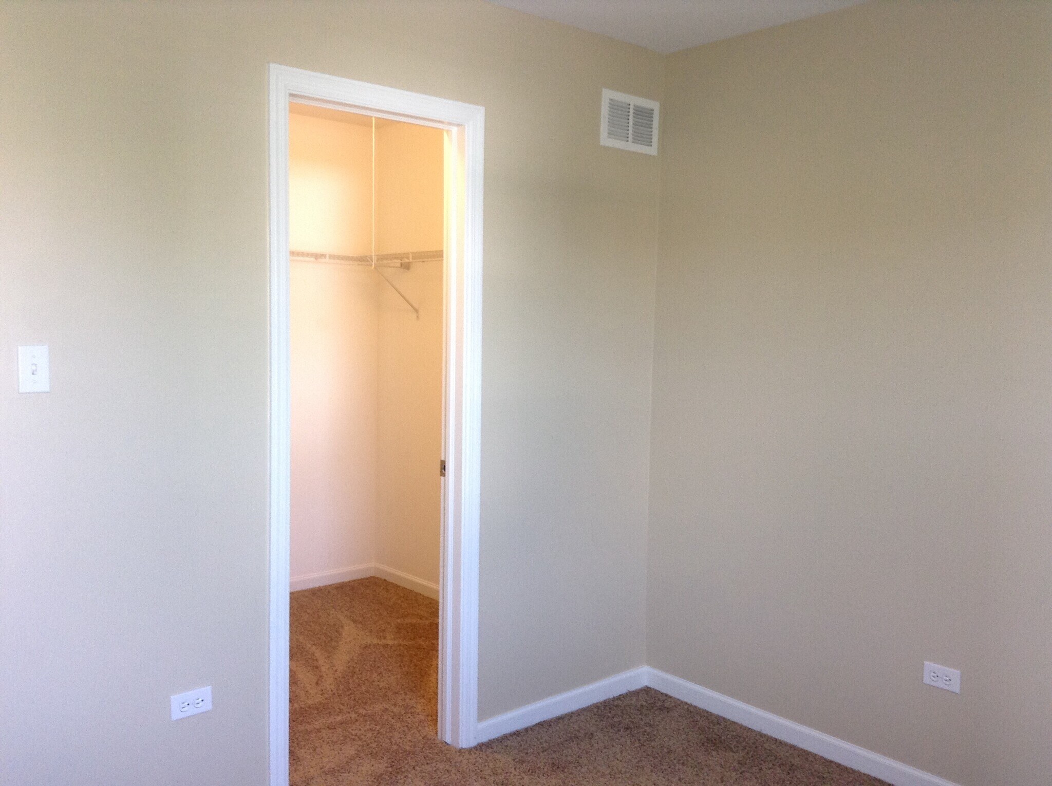 Building Photo - 5301 Sunmeadow Dr
