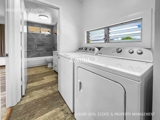 Building Photo - 1007 Holoholo St