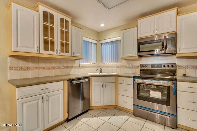 Building Photo - 10955 Yogi Berra Cir
