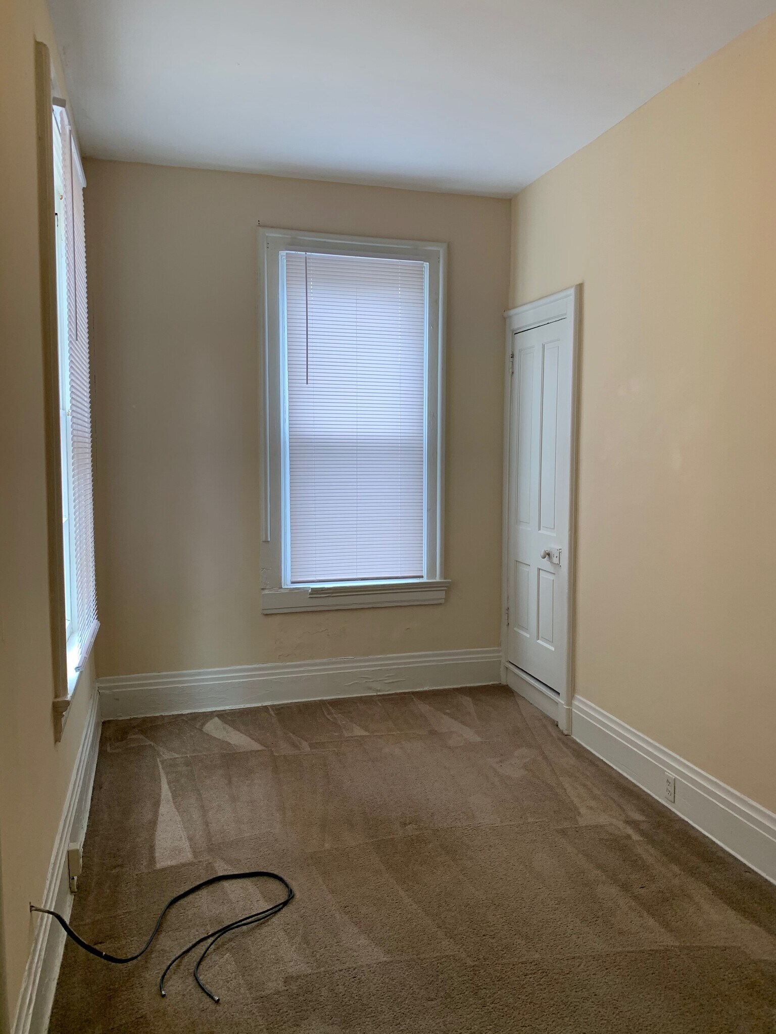 Building Photo - 2437 Ohio Ave