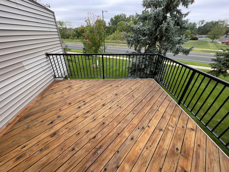 Deck - 15115 Cimarron Ct