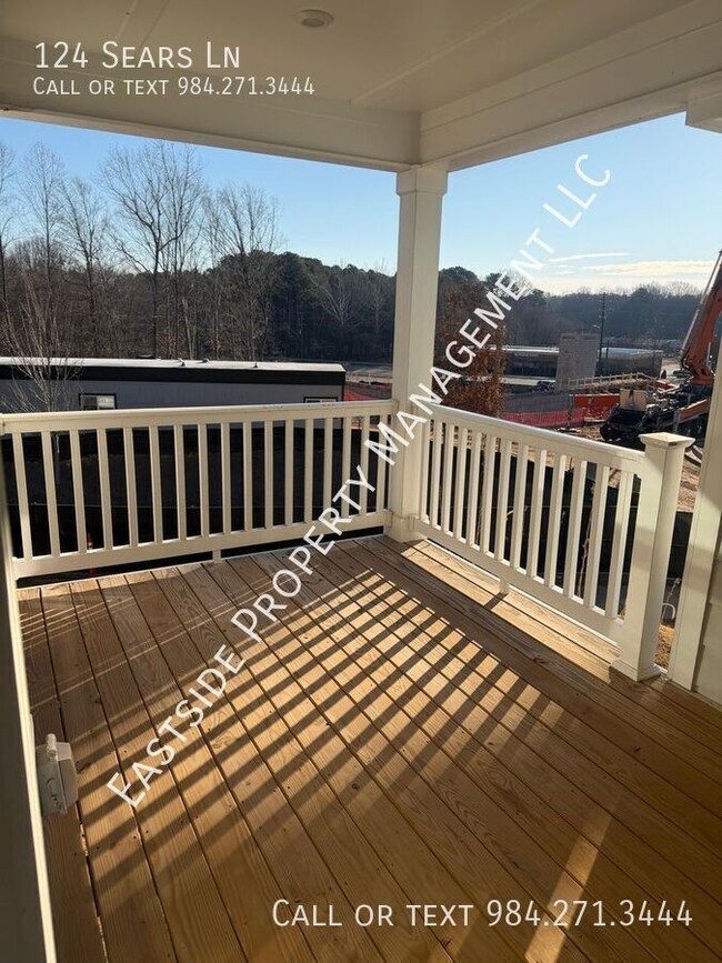 Building Photo - 124 Sears Ln