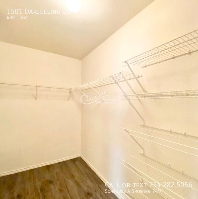 Building Photo - 1501 Darjeeling Dr