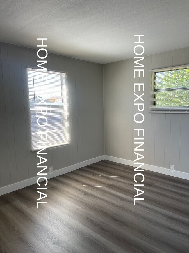 Building Photo - 14969 Vinehill St